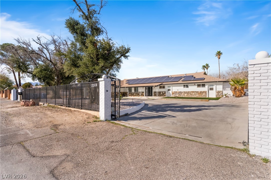 2106 West Oakey Boulevard Property Photo 59