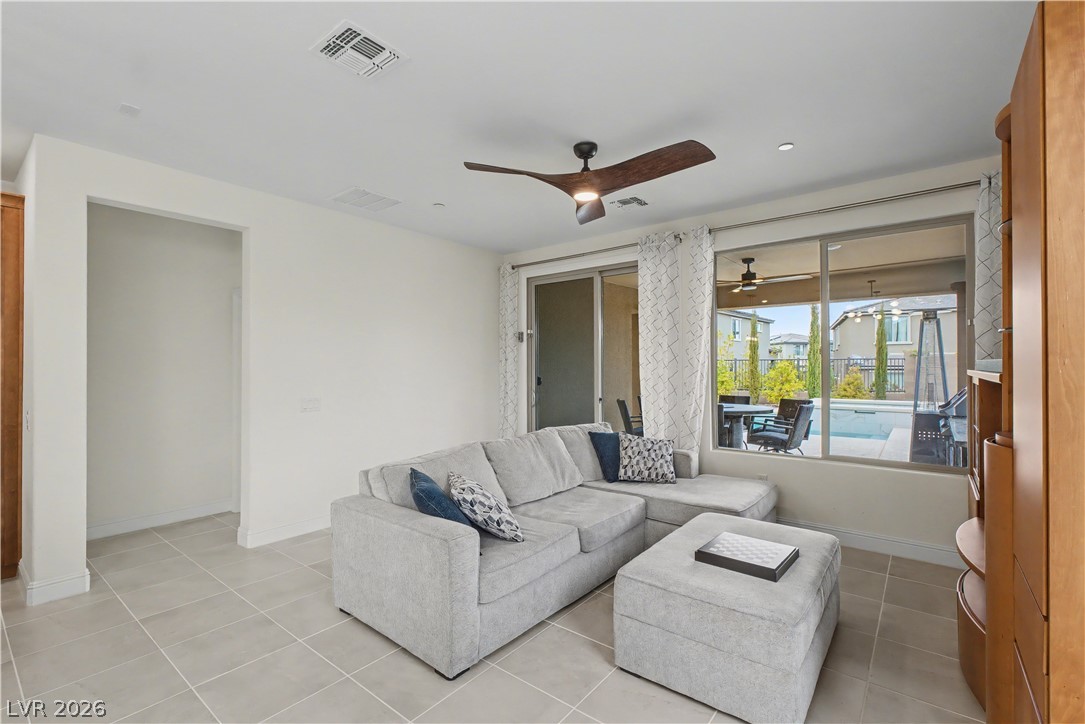 12434 Foxtail Run Avenue Property Photo 5