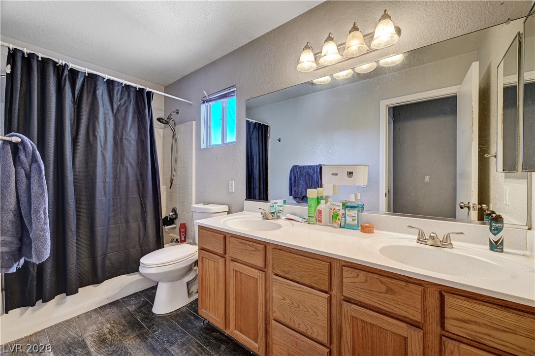 2518 Lord Orville Court Property Photo 39