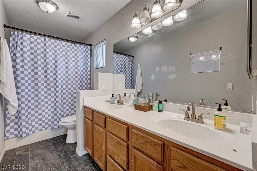 2518 Lord Orville Court Property Photo 40