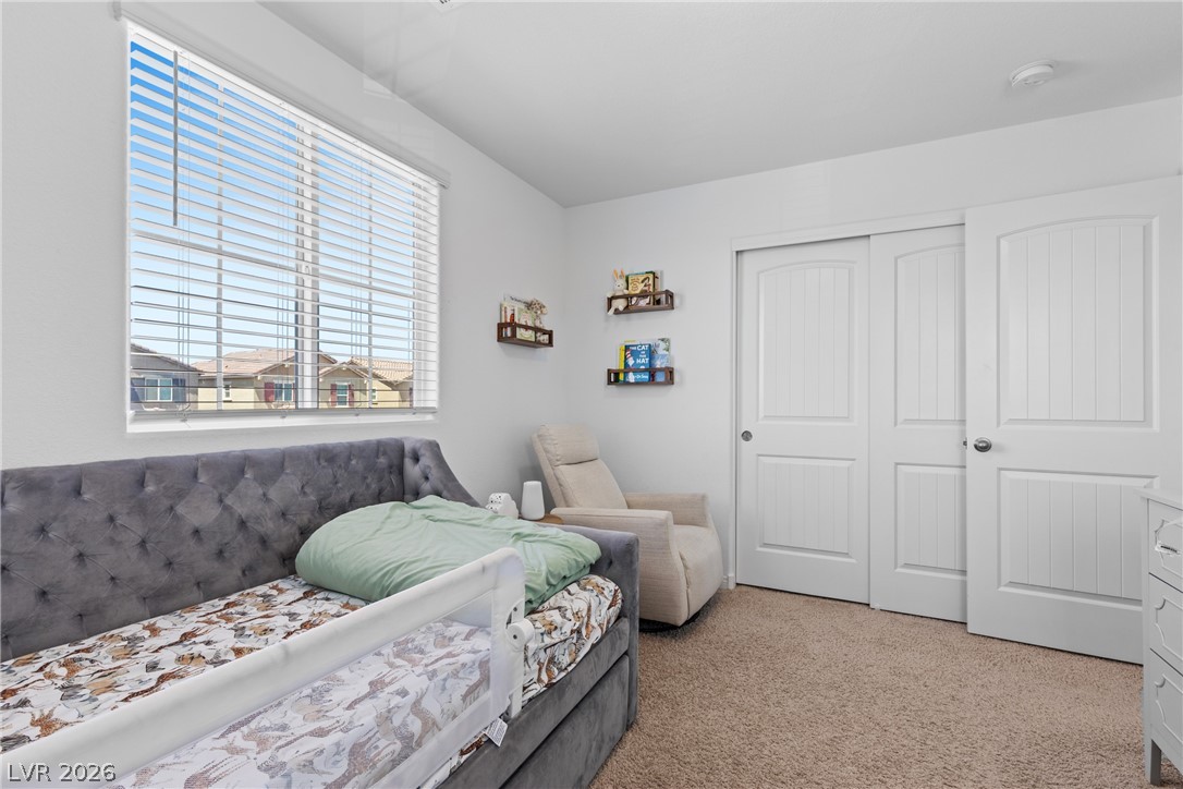 409 Desert Cadence Street Property Photo 15