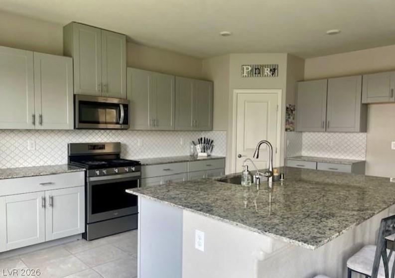 941 Twincrest Avenue Property Photo 2