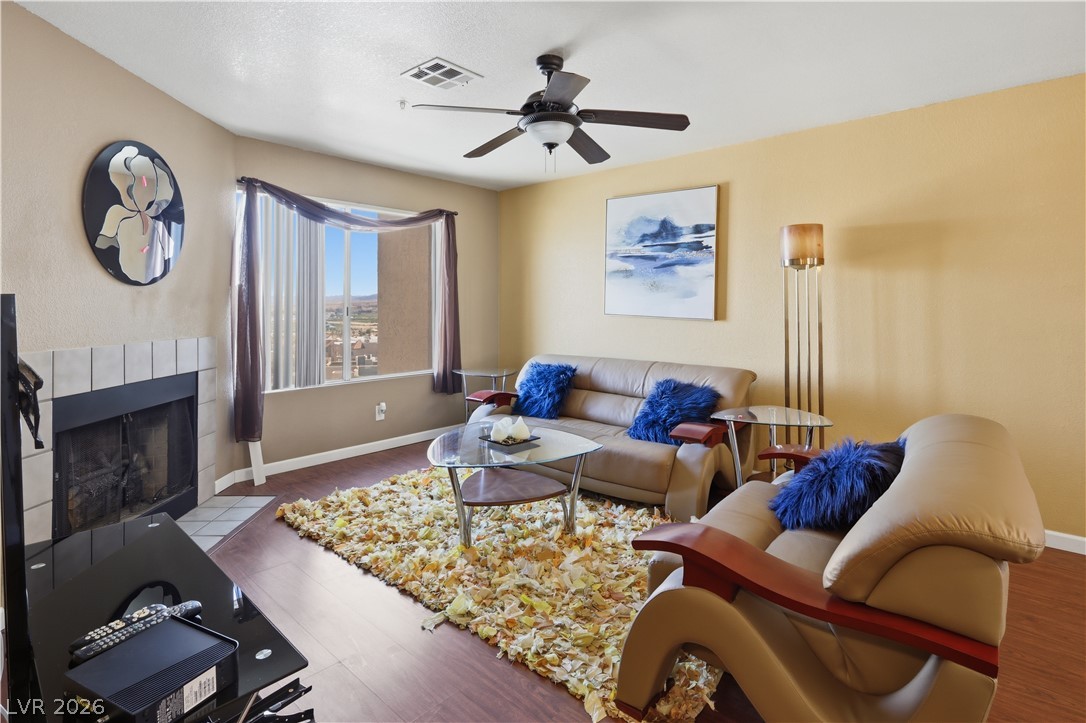 2068 Mesquite Lane 301 Property Photo 4