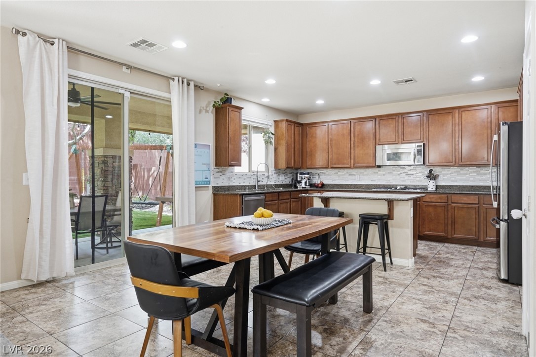 10558 Harvest Green Way Property Photo 11