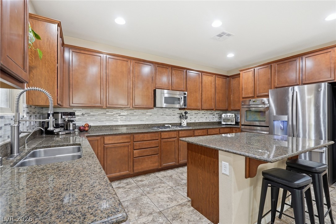 10558 Harvest Green Way Property Photo 14