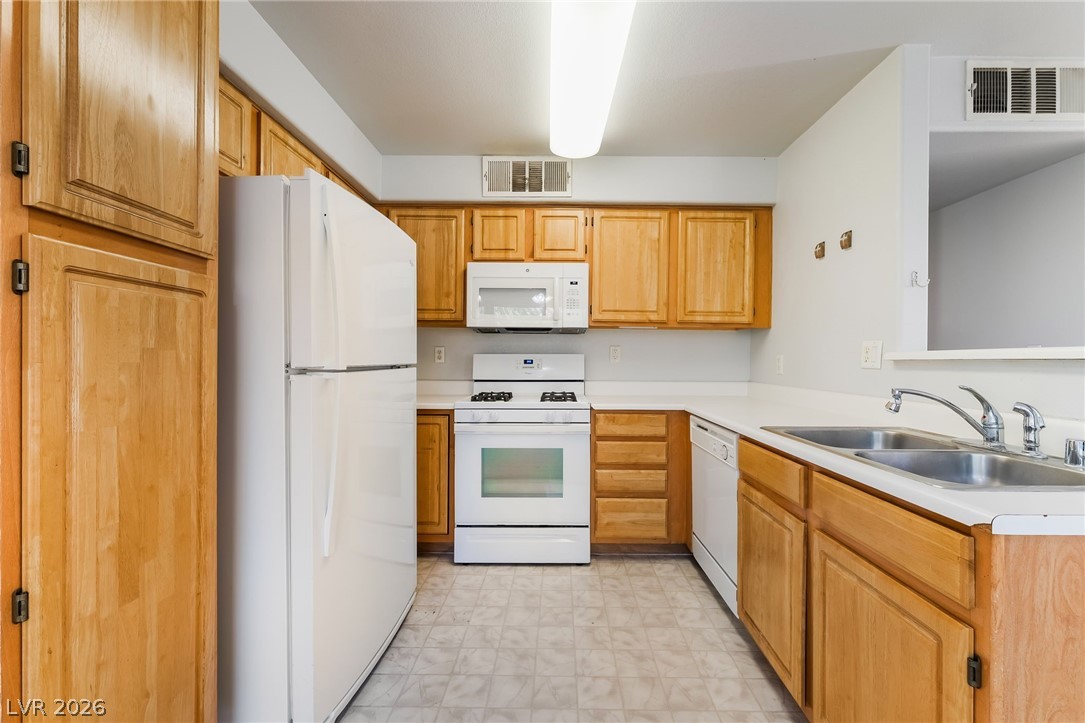 5710 East Tropicana Avenue 2148 Property Photo 6