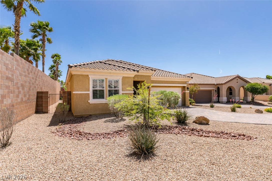 597 Via Paladini Property Photo 4