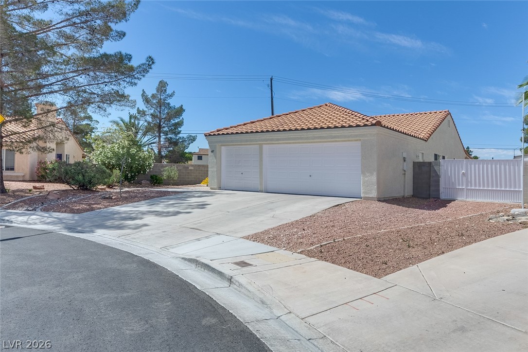 4817 Wind Break Lane Property Photo 1
