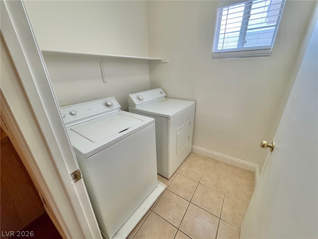 1249 Nevada Sky Street Property Photo 5