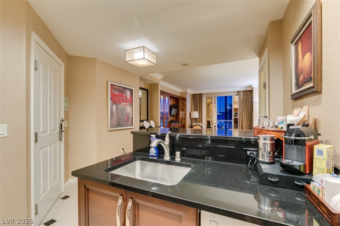 125 East Harmon Avenue 2821 Property Photo 25