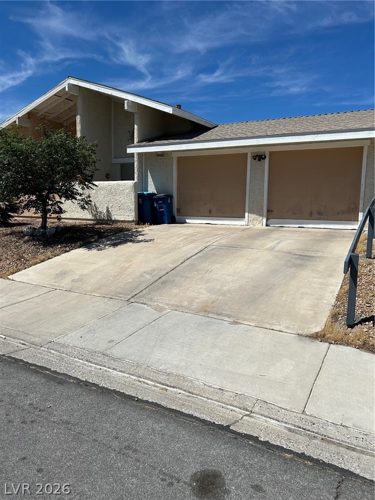 6772 Pine Valley Drive Property Photo 1