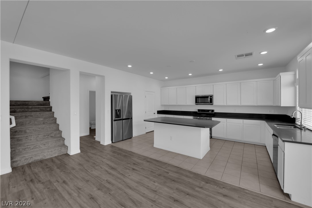 650 Steep Canyon Avenue Property Photo 8