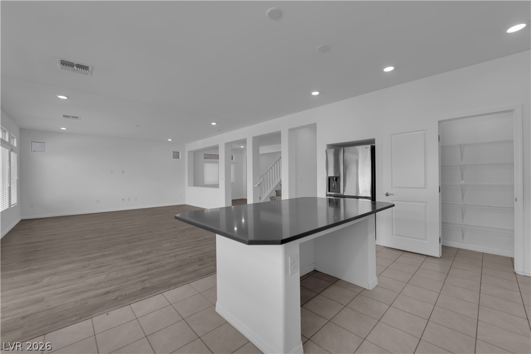 650 Steep Canyon Avenue Property Photo 11