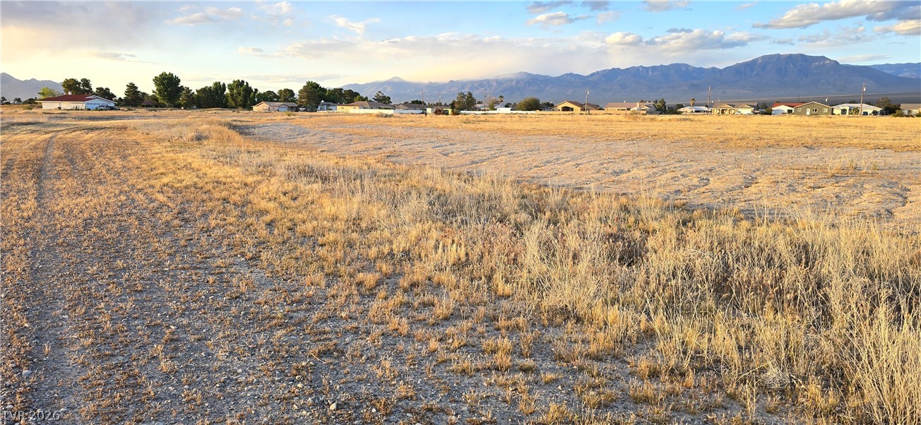 1991 South Valley View Circle Property Photo 4