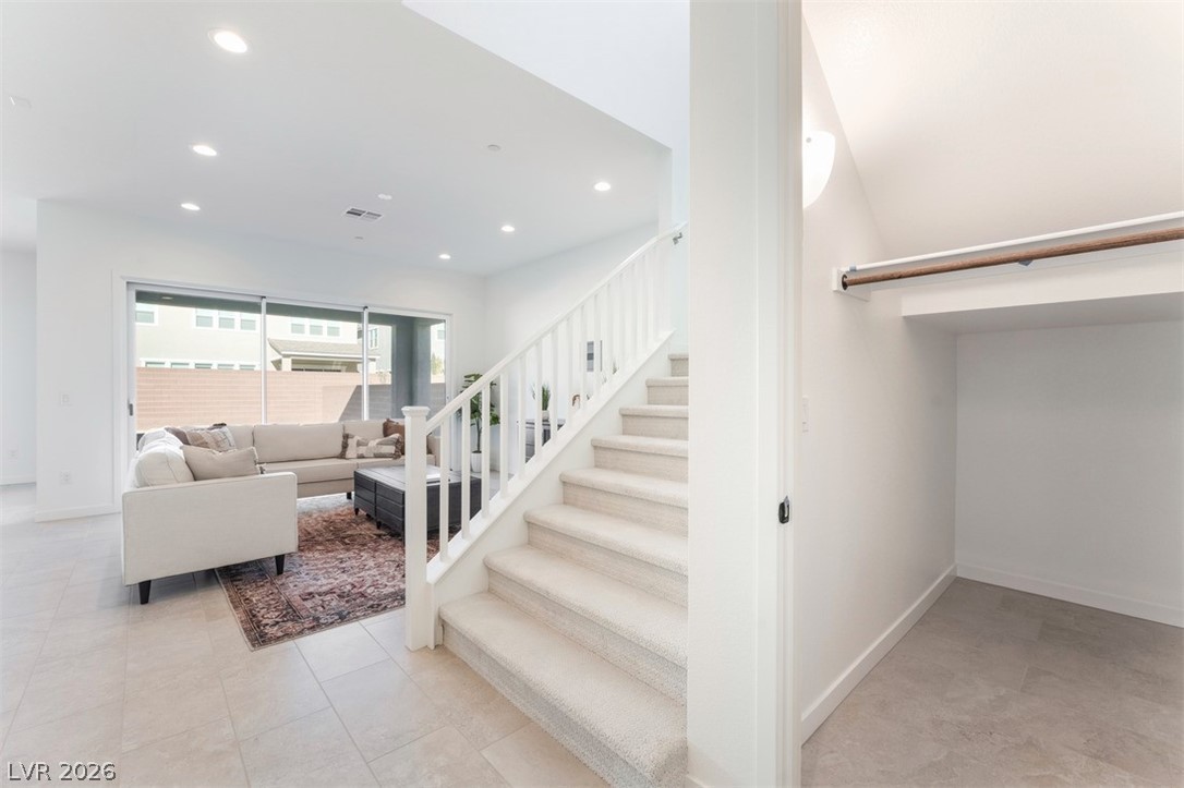 5912 Topaz Ledge Court Property Photo 6
