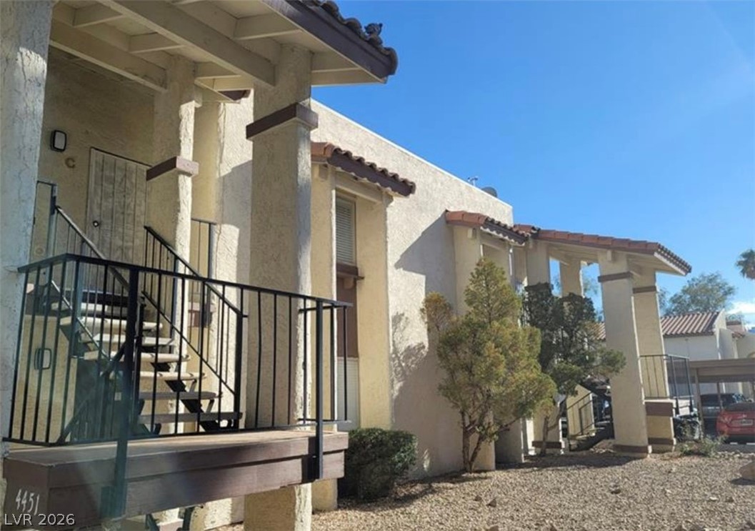 4451 Rich Drive D Property Photo 2