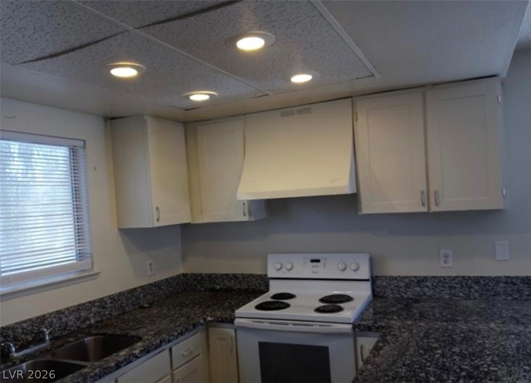 4451 Rich Drive D Property Photo 12