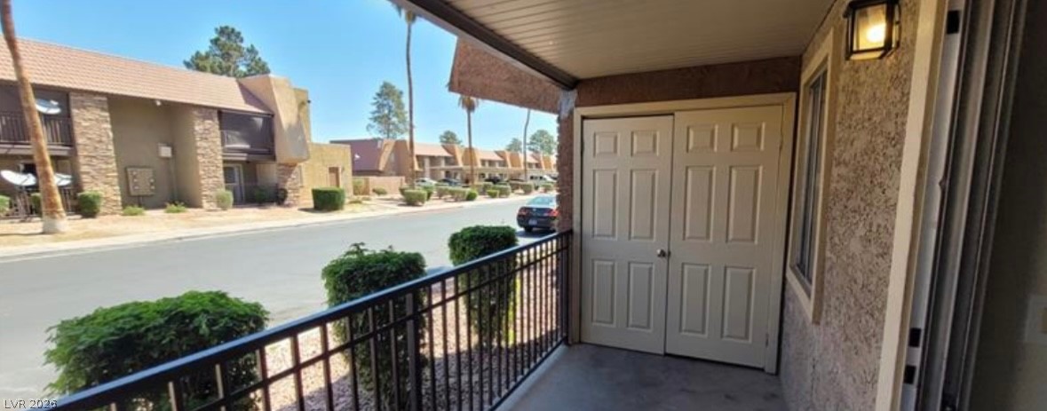 5295 Indian River Drive 305 Property Photo 4