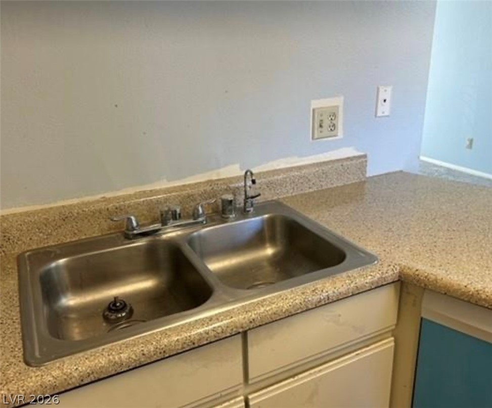 513 Kristin Lane Property Photo 7
