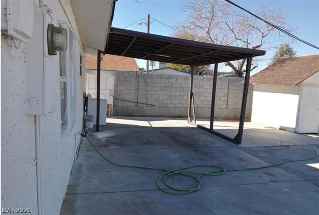 1316 Lawry Avenue Property Photo 3