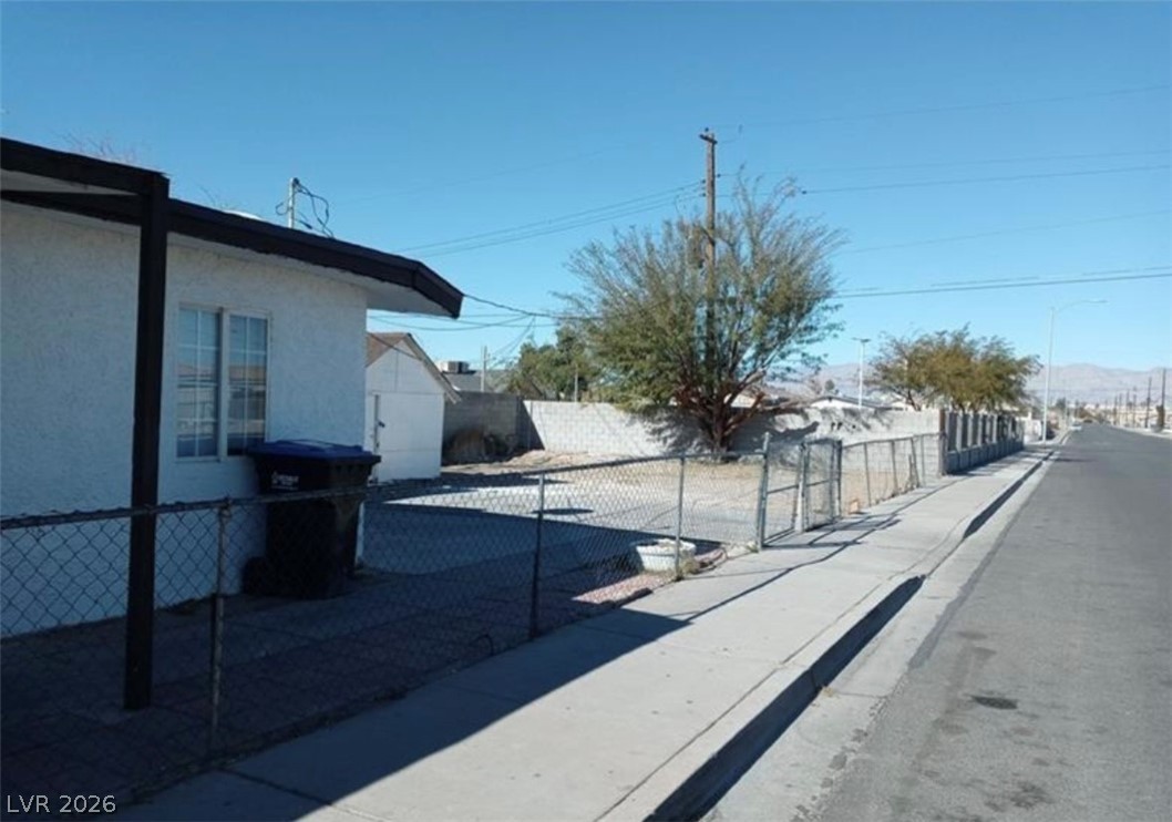 1316 Lawry Avenue Property Photo 25