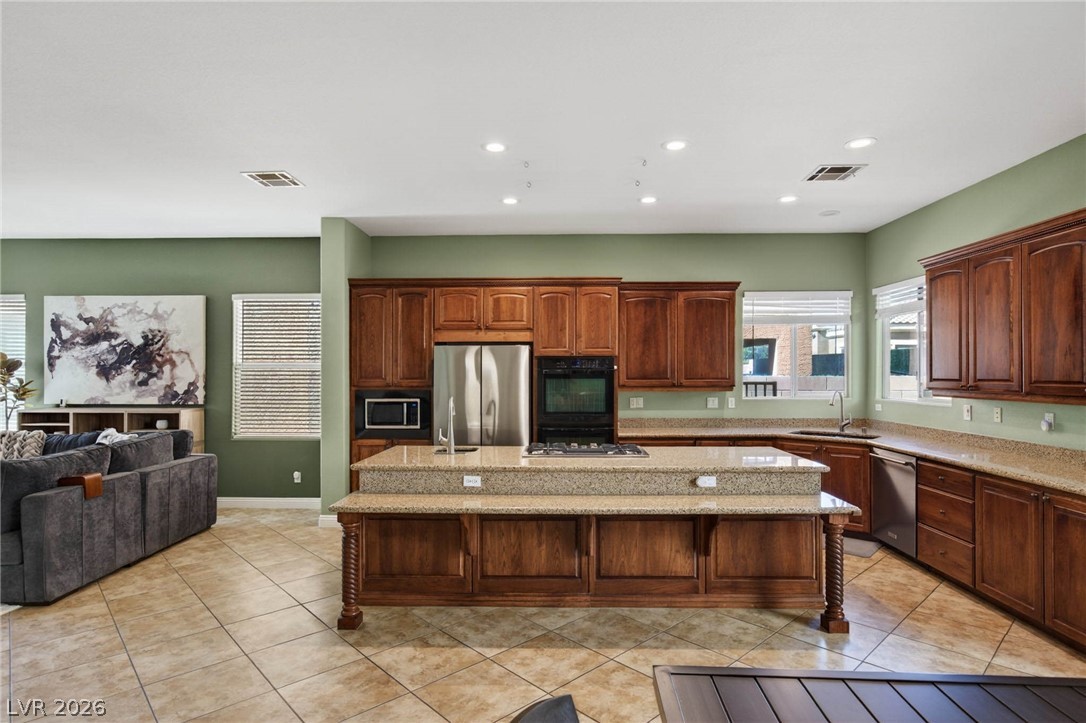 1020 Via Gallia Street Property Photo 6