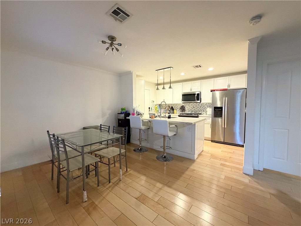 8452 Boseck Drive 186 Property Photo 14
