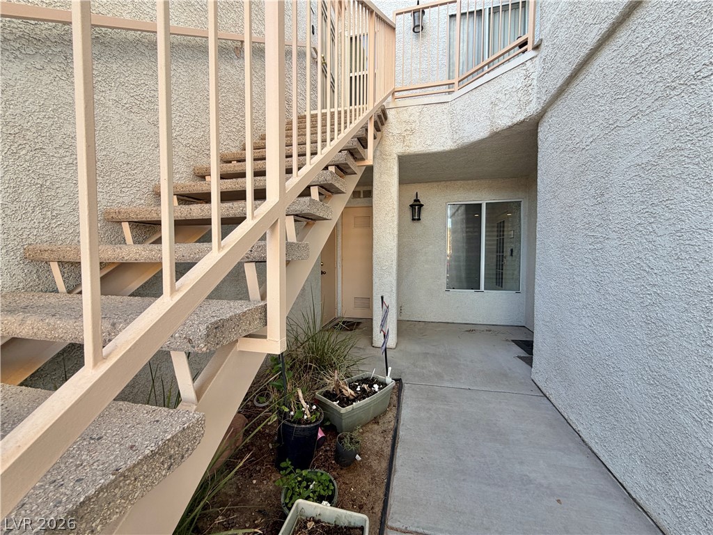 8452 Boseck Drive 186 Property Photo 22