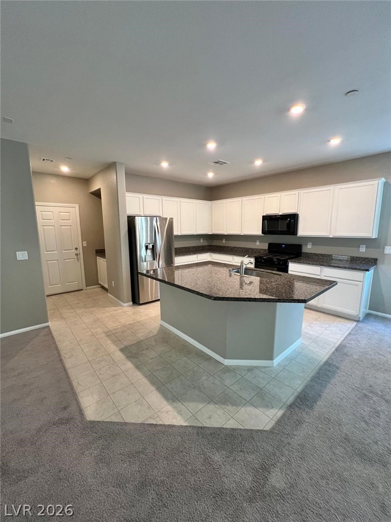 6071 Castle Gardens Avenue Property Photo 6