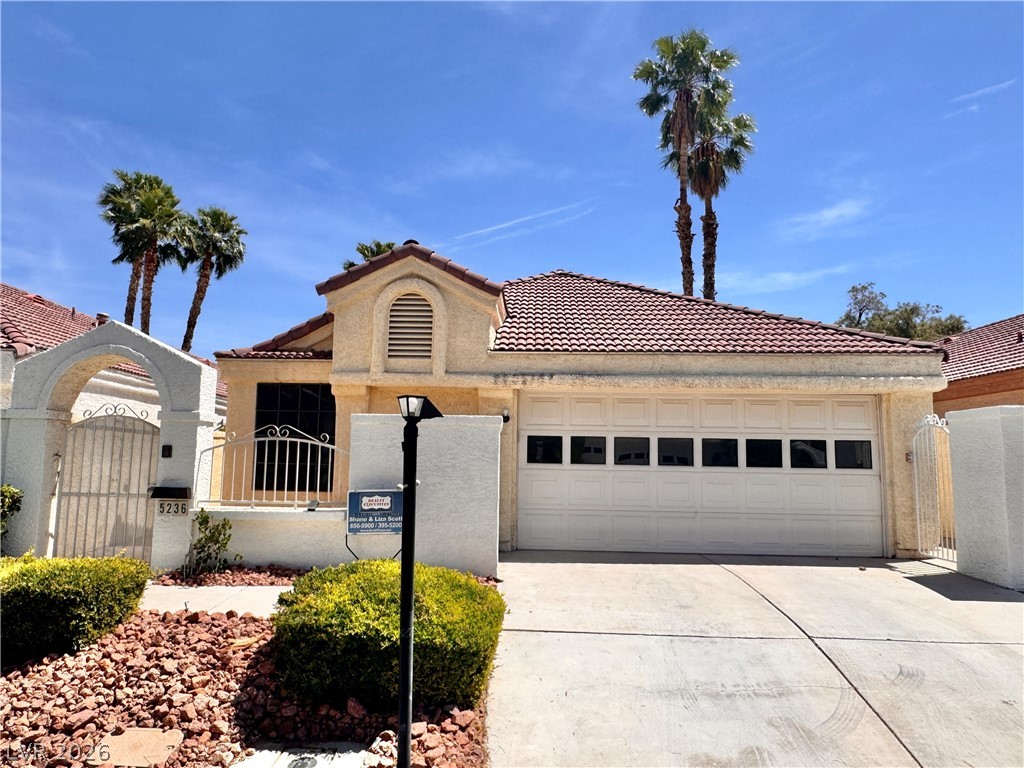 5236 Crooked River Circle Property Photo 1