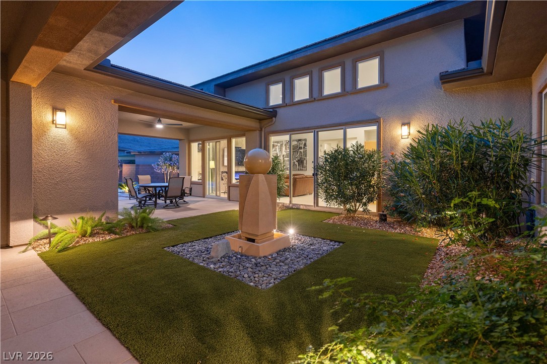 6881 Wood Clover Court Property Photo 4