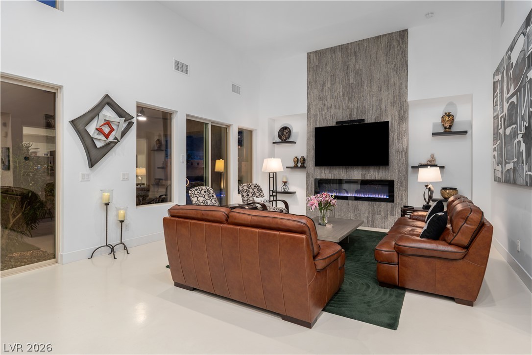 6881 Wood Clover Court Property Photo 47