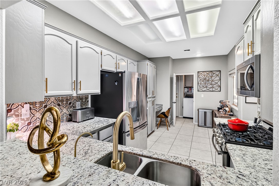 3374 Pheasant Canyon Way Property Photo 24