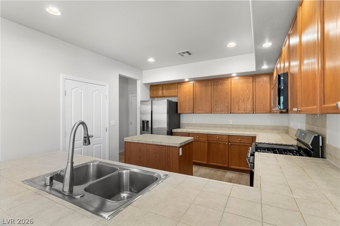 7054 Pink Flamingos Place Property Photo 11
