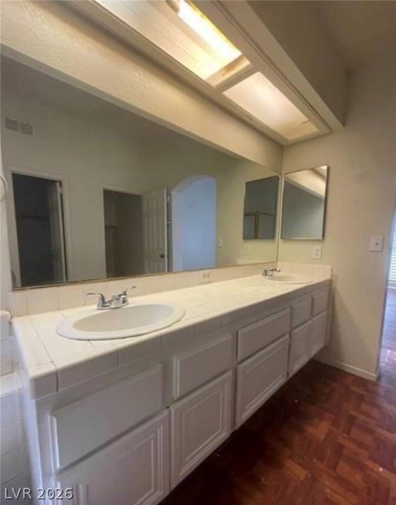 9820 Cross Creek Way Property Photo 22
