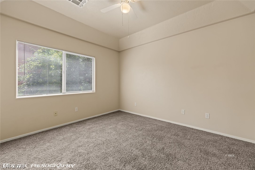 724 Hardy Way E Property Photo 9