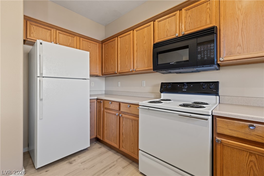 724 Hardy Way E Property Photo 29