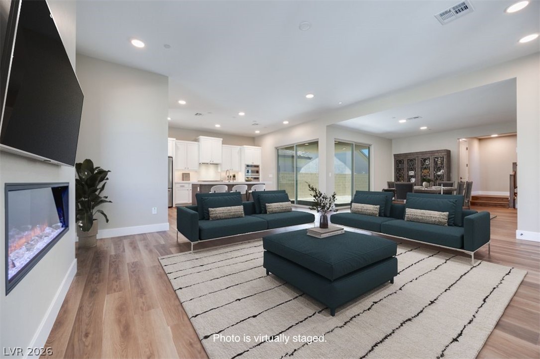1081 Soaring Sage Avenue Property Photo 2