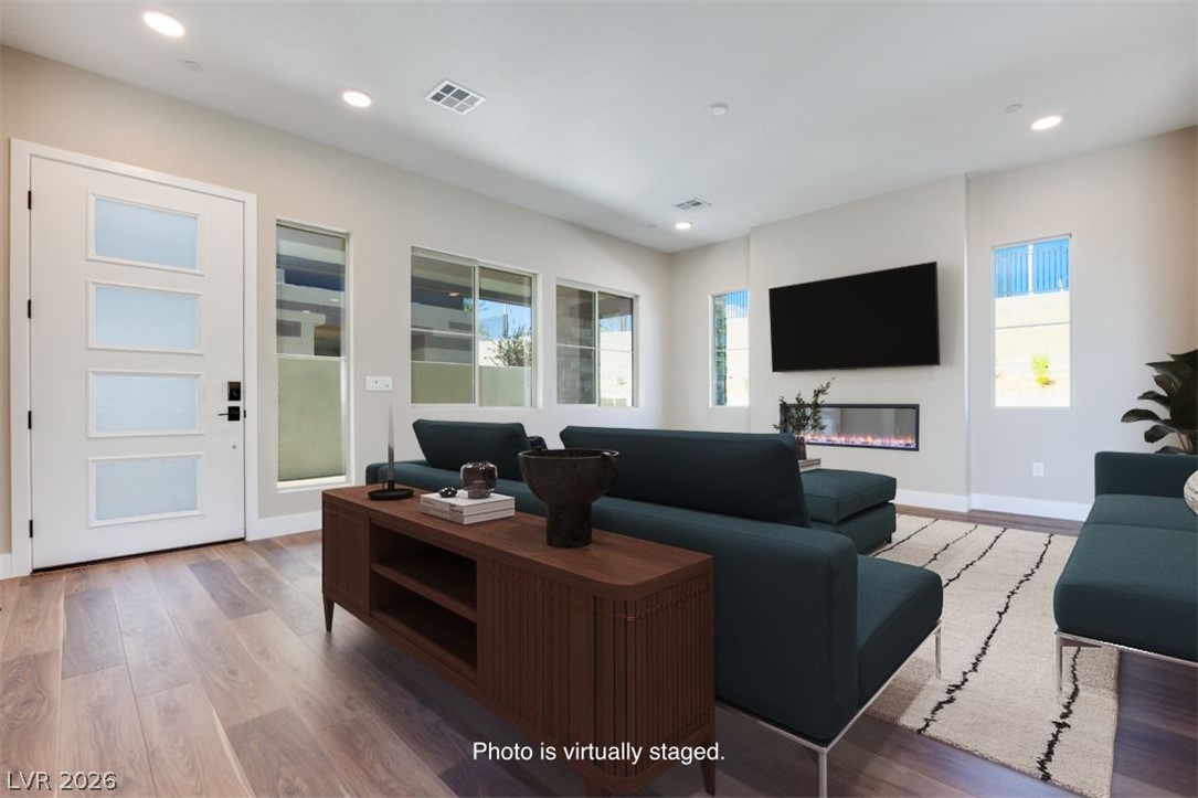 1081 Soaring Sage Avenue Property Photo 3