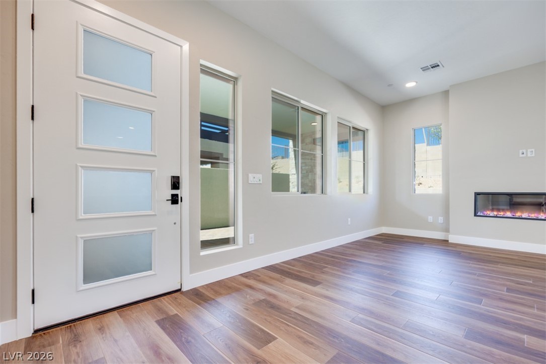 1081 Soaring Sage Avenue Property Photo 8