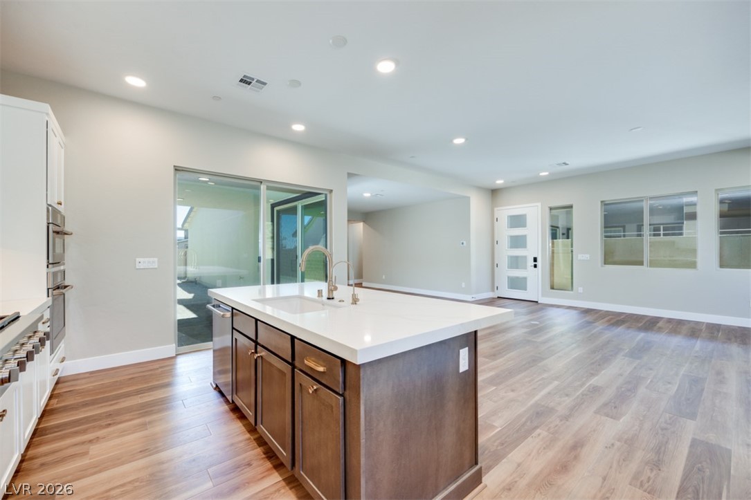 1081 Soaring Sage Avenue Property Photo 16