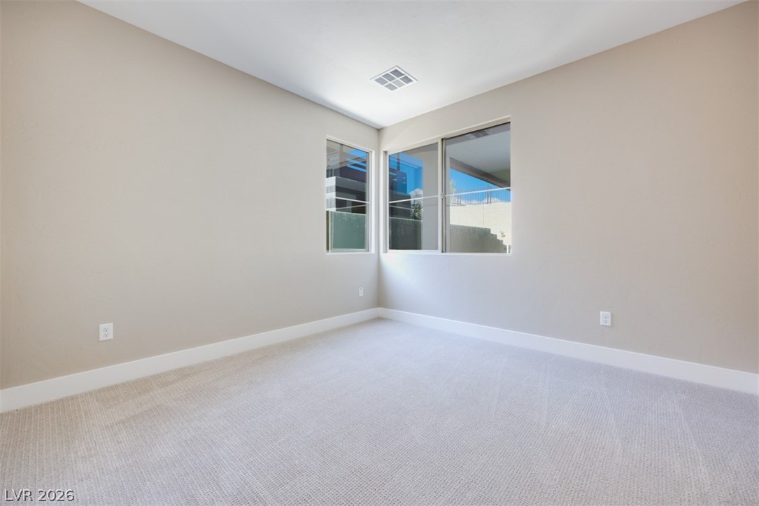 1081 Soaring Sage Avenue Property Photo 17