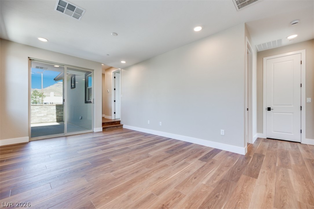 1081 Soaring Sage Avenue Property Photo 20