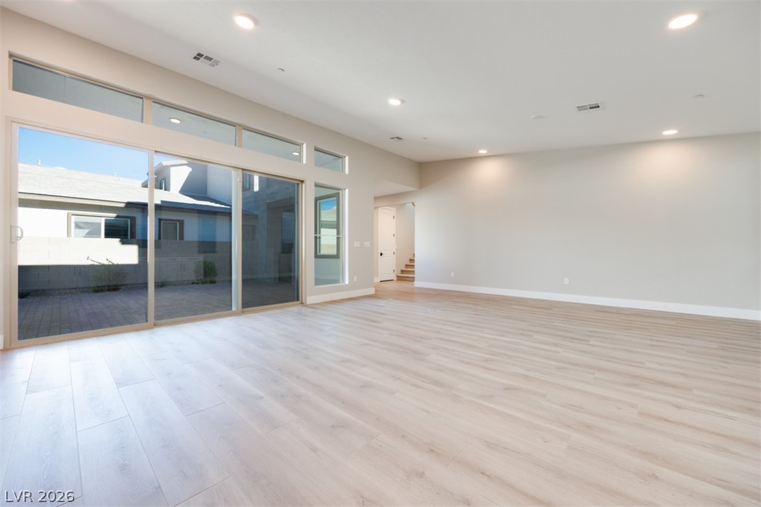 1030 Soaring Sage Avenue Property Photo 9
