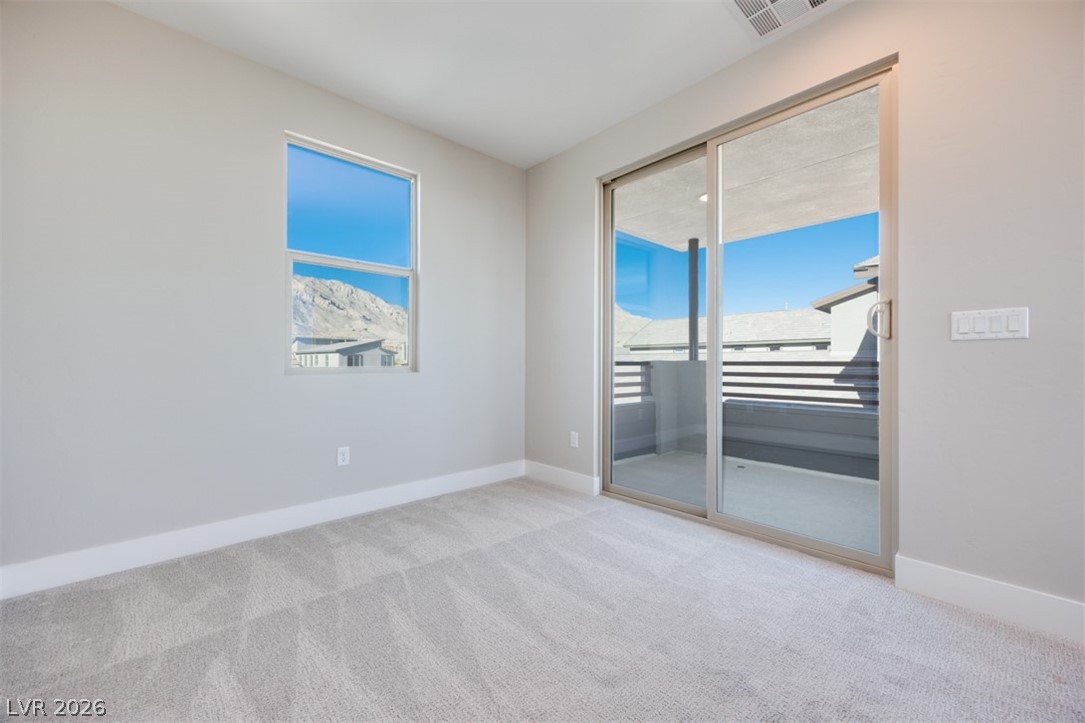 1030 Soaring Sage Avenue Property Photo 30