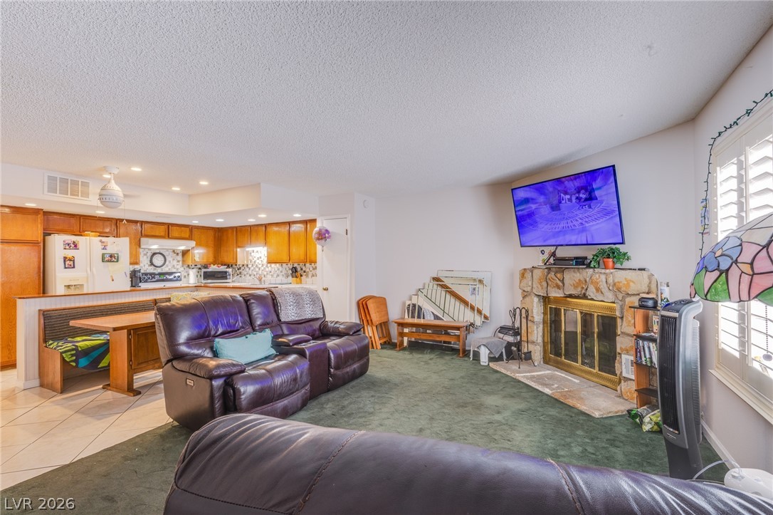 5468 South Maryland Parkway Property Photo 8