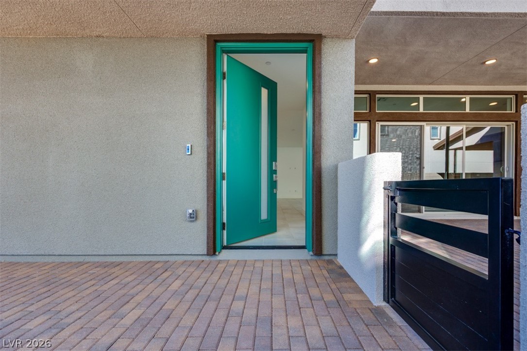 1040 Soaring Sage Avenue Property Photo 7