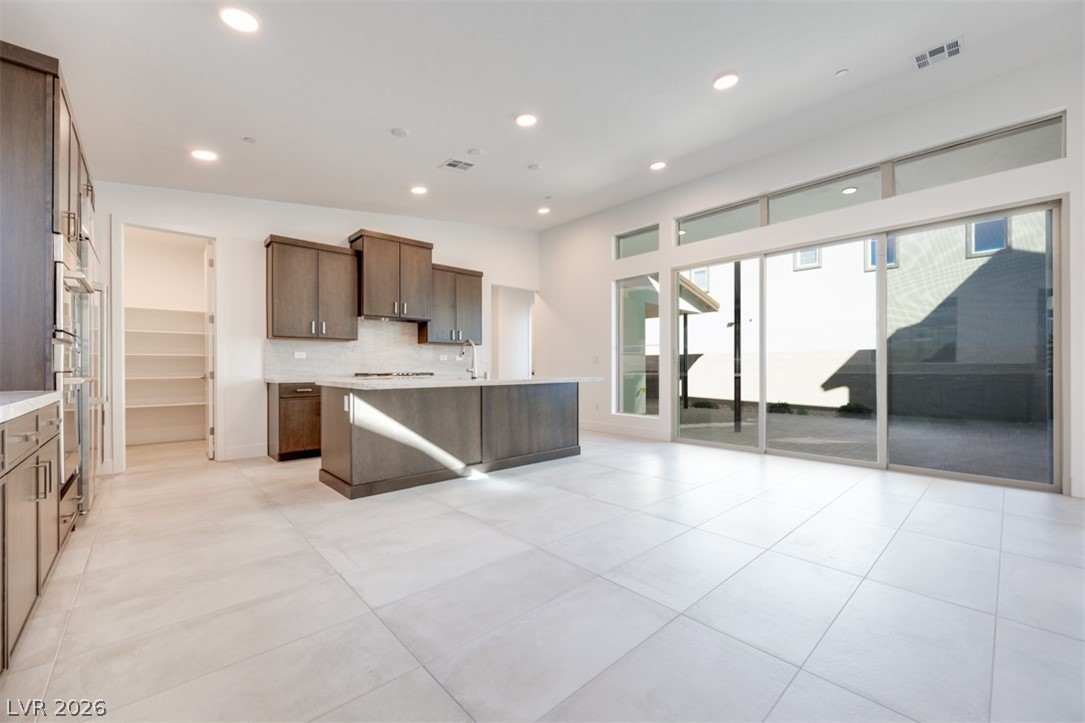 1040 Soaring Sage Avenue Property Photo 10