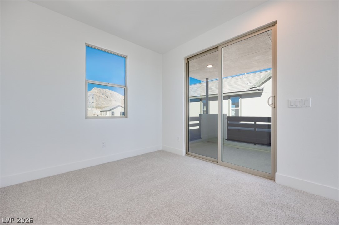 1040 Soaring Sage Avenue Property Photo 19