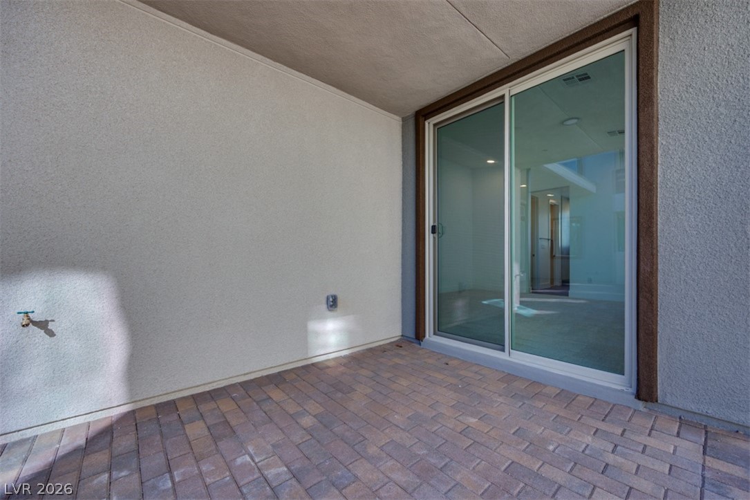 1040 Soaring Sage Avenue Property Photo 33